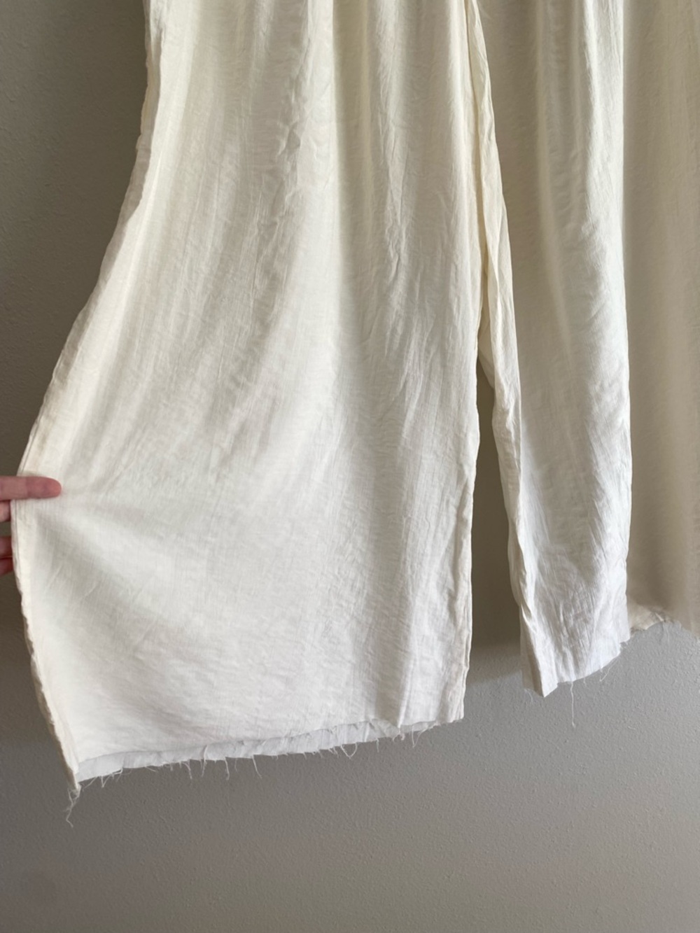 Urban Outfitters Wide Leg Flowy Drawstring Pants Cream Size Large Raw Hem - Picture 4 of 8